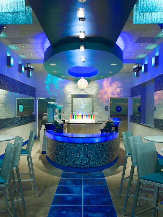 3 April 2006: Shave It store in Thousand Oaks, California.